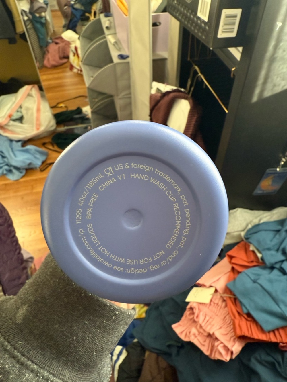 40 oz Owala Free Sip in Blue Jay - Picture 4 of 5